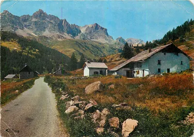 Névache (05, Hautes-Alpes) — Os Chalets de La-Chaîne — editor CIM