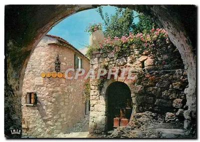 Eze — Arco da antiga capela — IRIS