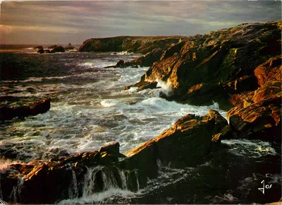Costa da Bretanha — Último reflexo do sol sobre as rochas — Edições d'Art Jos