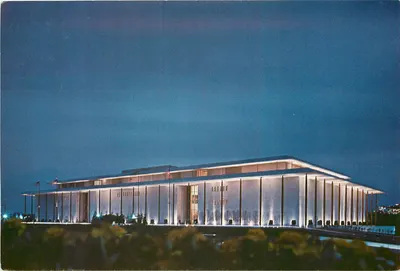 O Centro John F. Kennedy para as Artes da Cena — Washington D.C. — editor Museum Press, Inc.