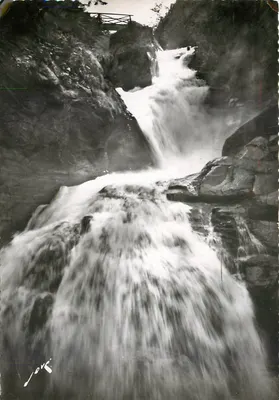 Cachoeira do Cerisey — Edições JOVÉ, Pau — N° 1741