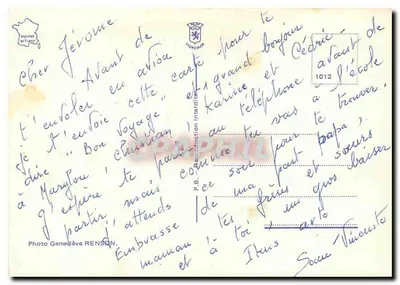 एक किसान अपने भेड़ों के साथ — दूध के पालन — फोटो जीनिविए रेनसॉन — पीछे