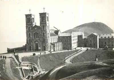 Igreja e abadia de La Salette — As Alpes Pittorescas — Nossa Senhora de La Salette