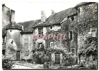 Castelo do Sault — visão do antigo castelo em ruínas — editor: M. Douessel, Saint-Benoît-du-Sault (Indre)