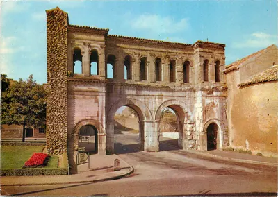 Porta Romana de Saint André — Autun (Saône e Loire) — Edições S.P.A.D.E.N. Paris