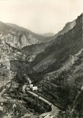 Os Alpes-Maritimes — 1840 A Estrada de Touët-sur-Var para Beuil entre as Gorges Inferiores do Clans e as Gorges Superiores — Edições REB.A — NICE