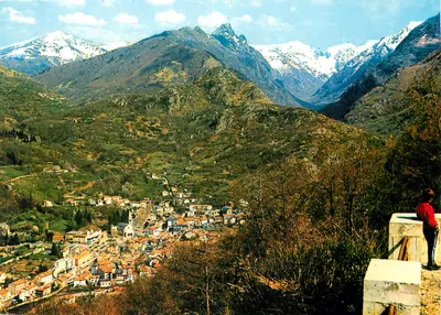 Ax-les-Thermes — vista da estação termal e da Dent d'Oriu — Éditions d'Art Larrey