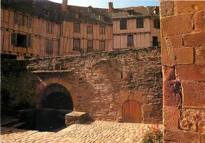 Conques — local classificado no Caminho de Santiago de Compostela — Syndicat d'Initiative