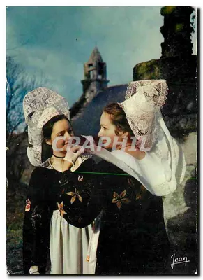 Duas jovens mulheres em traje breton — Bannalec — Éditions Audienne (Finistère) n°23.145