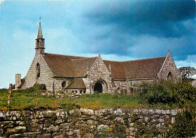 Nossa Senhora do Grouanec — Enclos paroissial do século XVII — Éditions Bretonnes