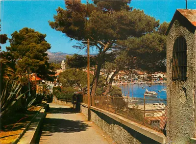 Sanary-sur-Mer — O caminho do Oratório — Les Editions Chrome