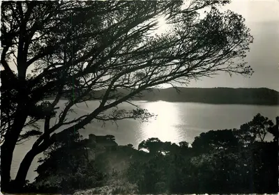 Ilha de Port-Cros (Var) — Pôr do Sol — Éditions Math & Adid de Cimiez