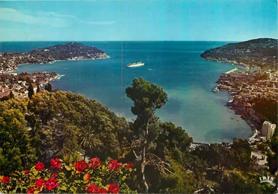 Vista da baia de Villefranche-sur-Mer — A Costa Azul — editado pela IRIS