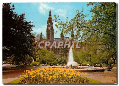 Viena — Hotel de Cidade — Fonte e tulipas — editor anônimo