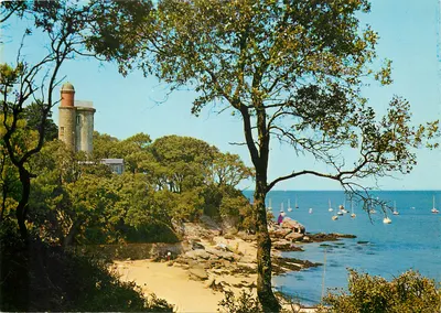 Noirmoutier-en-l'Île — A Ense Vermelha na Colheita do Bois de la Chaize — Edições Chapeau