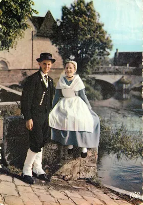 Casamento em traje folclórico — En Berry — Lumicap