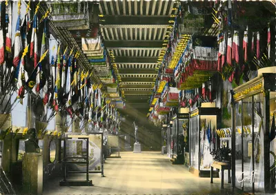 Sala Turenne dos Invalidos — Museu das Bandeiras — Edições Greff