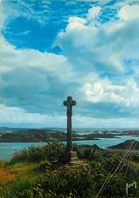 A Cruz de Modez — Bréhat (Costas do Norte) — Edições de Arte YVON