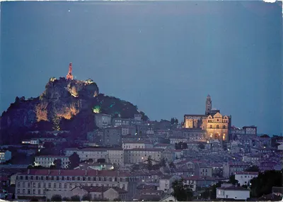 Le Puy-en-Velay — Fachada da Catedral e Estátua — Edições D. PIGNAC