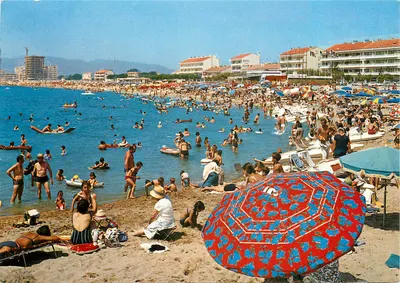 Frejus-Saint-Raphael — A Praia — Edições de Arte Montluët, NICE, n°522