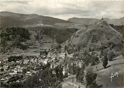 Vie-sur-Cère (Cantal) — vista geral — Les Éditions d'Art