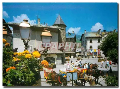 Mégeve — Praça da Igreja — Os pares de cavalos — Edição Grenophil