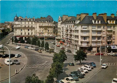 Praça da Estação em Rennes — vista panorâmica — Les Éditions du Gablier