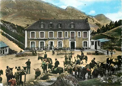 Gavarnie — O Hotel do Circo e do Ponte de Neve — Réal Photo