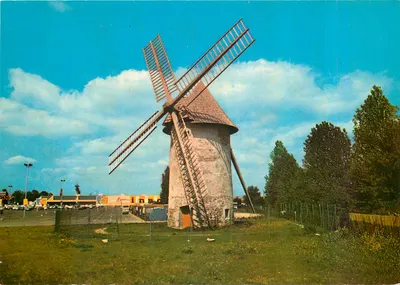 O Moulin de Grigny — Grigny, França — Edições RAYMON Color