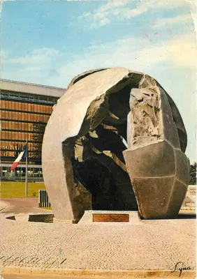 Monument dos Deportados — Créteil — editor Lyna