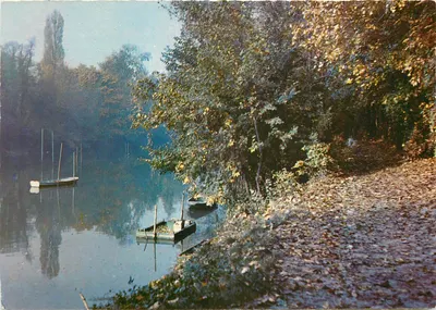 Champigny-sur-Marne — vista do lago com barcos — Fotogravure Raymon