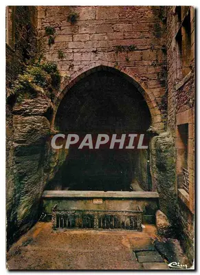 Sarlat-en-Périgord — Fontaine Ste-Marie (século XII) — Impressor Combier