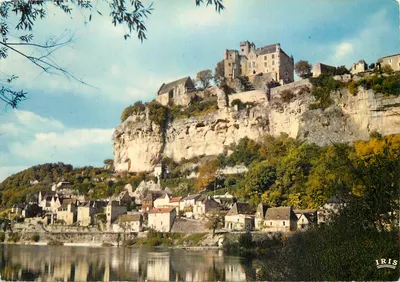 Castelos no Périgord — Beynac — Edição IRIS