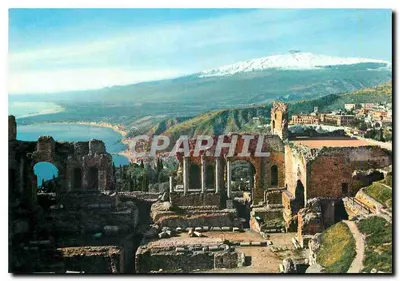 Taormina — O teatro grego e o monte Etna nevado — SAP Milano