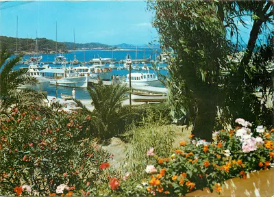 Porquerolles — Um canto do porto — Les Éditions Chromé