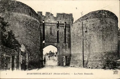 Montreuil-Bellay (Maine-et-Loire) — Nowa Bramka — JND Fot.