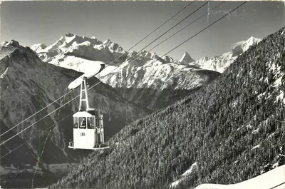 Montanhas nevadas — teleférico entre Alphubel e Mischabel — fot. Klopfenstein, Adelboden
