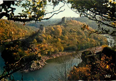 Ruínas do castelo de Crozant — Vale da Creuse — editor IRIS, número de série não visível