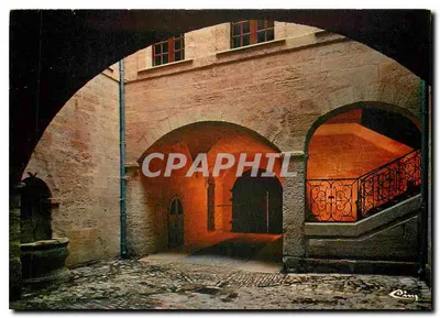 UZÈS (Gard) — Hotel de la Rochette — A cour intérieure — Imprimeur Comblier