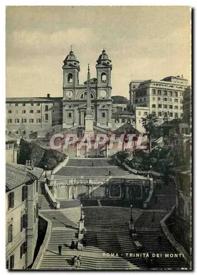 Roma - Trinità dei Monti — vista dos degraus e da basílica