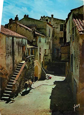 Calvi — Velhas casas na baixa cidade — Edições d'Art YVON