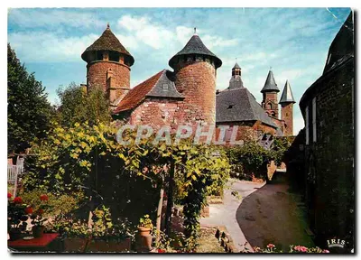 Collonges-la-Rouge (Corrèze) — A Porta Plana e o Hotel de Friac — Edições IRIS