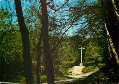 Saint-Ortaire — A Cruz sob o sol de Abril — Artaud Frères, Carquefou-Nantes, n° XN-153