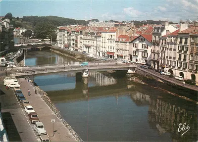 Os cais da Nive com o Museu Basco — Bayonne (64) — Editado por Elcée