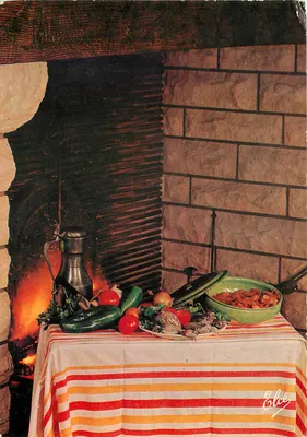 Refeição diante de um fogo de lareira — Editor Elcé, n° 1671