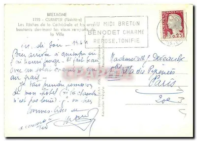 As flechas da Catedral e os arcos de contraforte dominando os antigos muros da Cidade — Quimper (Finistère) — Edições de Arte JOE — Verso