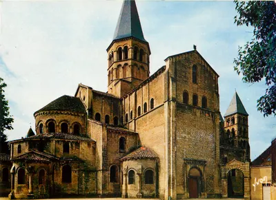 Paray-le-Monial — A Basílica e sua abside — Edições Jean-Jaurès