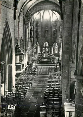 Granville — Igreja de Nossa Senhora (séculos XV e XVII) — O interior visto da tribuna do órgão — Edições « ROY » GRANVILLE