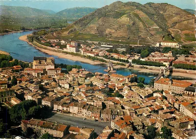 A Vale do Ródano em Tournon (Ardèche) e Tain-l'Hermitage (Drôme) — Edições da Economia do Ródano