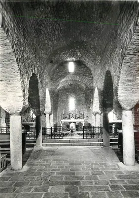 Interior da Igreja — Saint-Martin-du-Canigou (P.O.) — Edições dos Irmãos Lumière